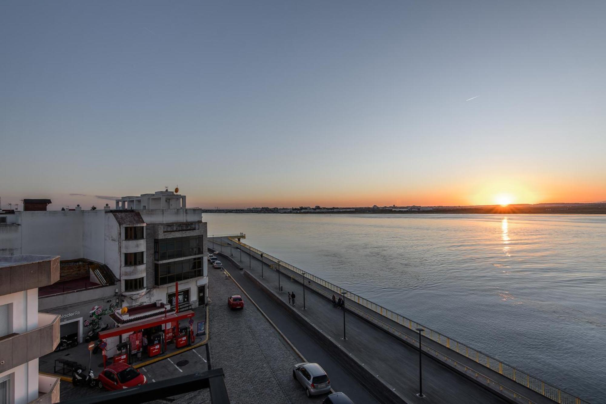 Apartamento Sobre El Rio Guadiana Ayamonte Esterno foto