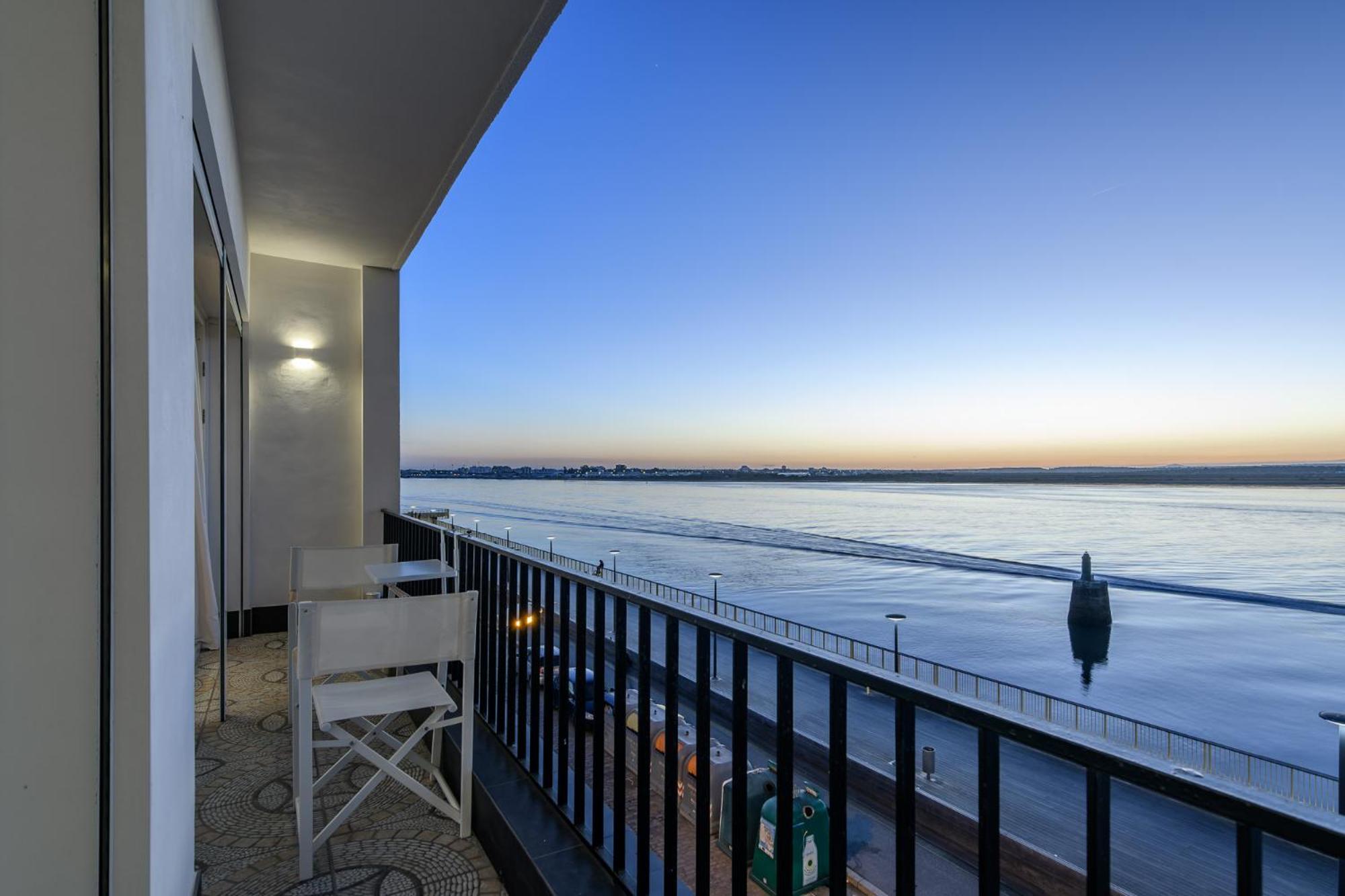 Apartamento Sobre El Rio Guadiana Ayamonte Esterno foto
